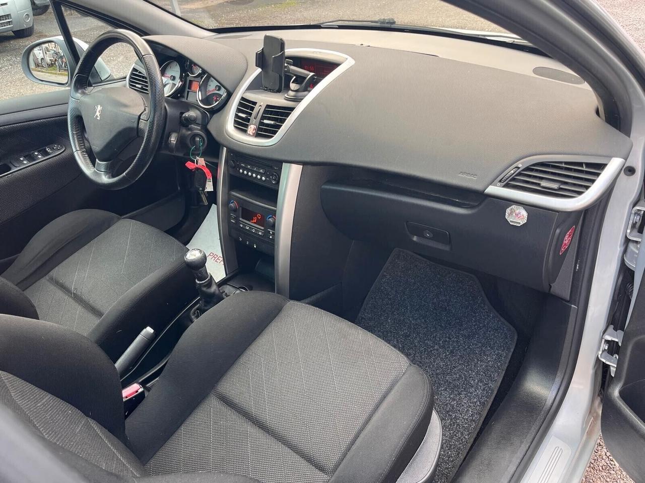 Peugeot 207 1.6 HDi TETTO PANORAMICO&GARANZIA