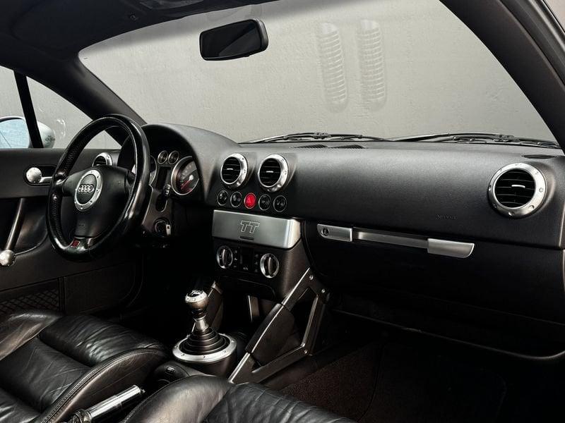 Audi TT 1.8 Turbo 20v 180cv Coupè S Line