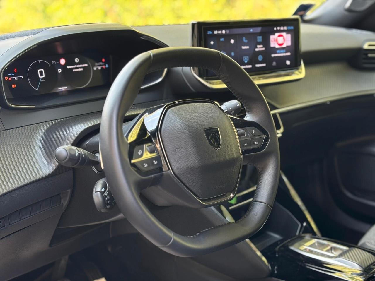 Peugeot 2008 PureTech 130 S&S EAT8 Allure