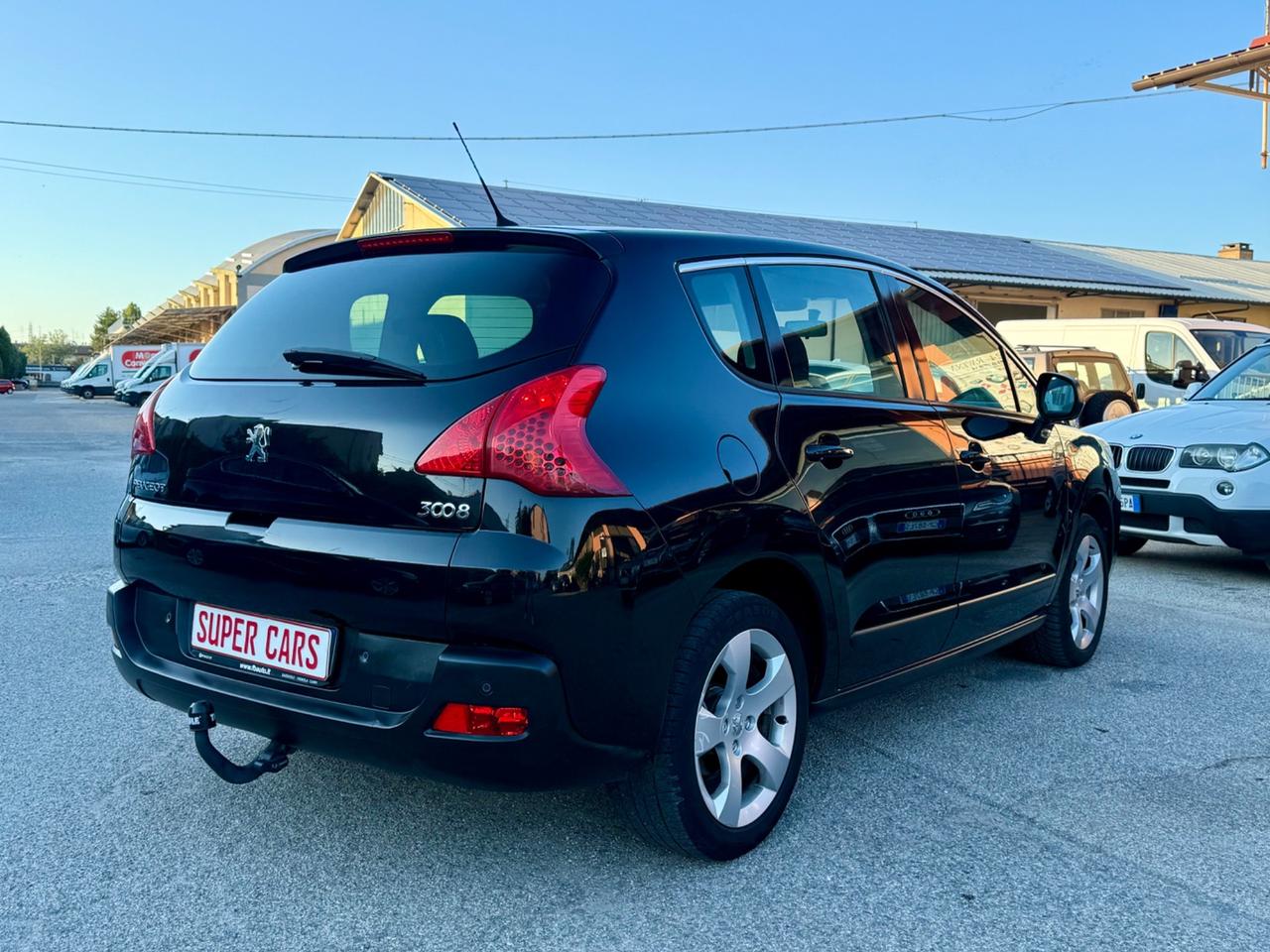 Peugeot 3008 1.6HDi 112CV cambio AUTOMATICO Premium