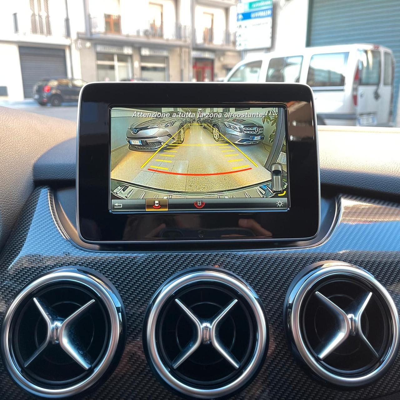 Mercedes-Benz B 200 d Automatic Premium