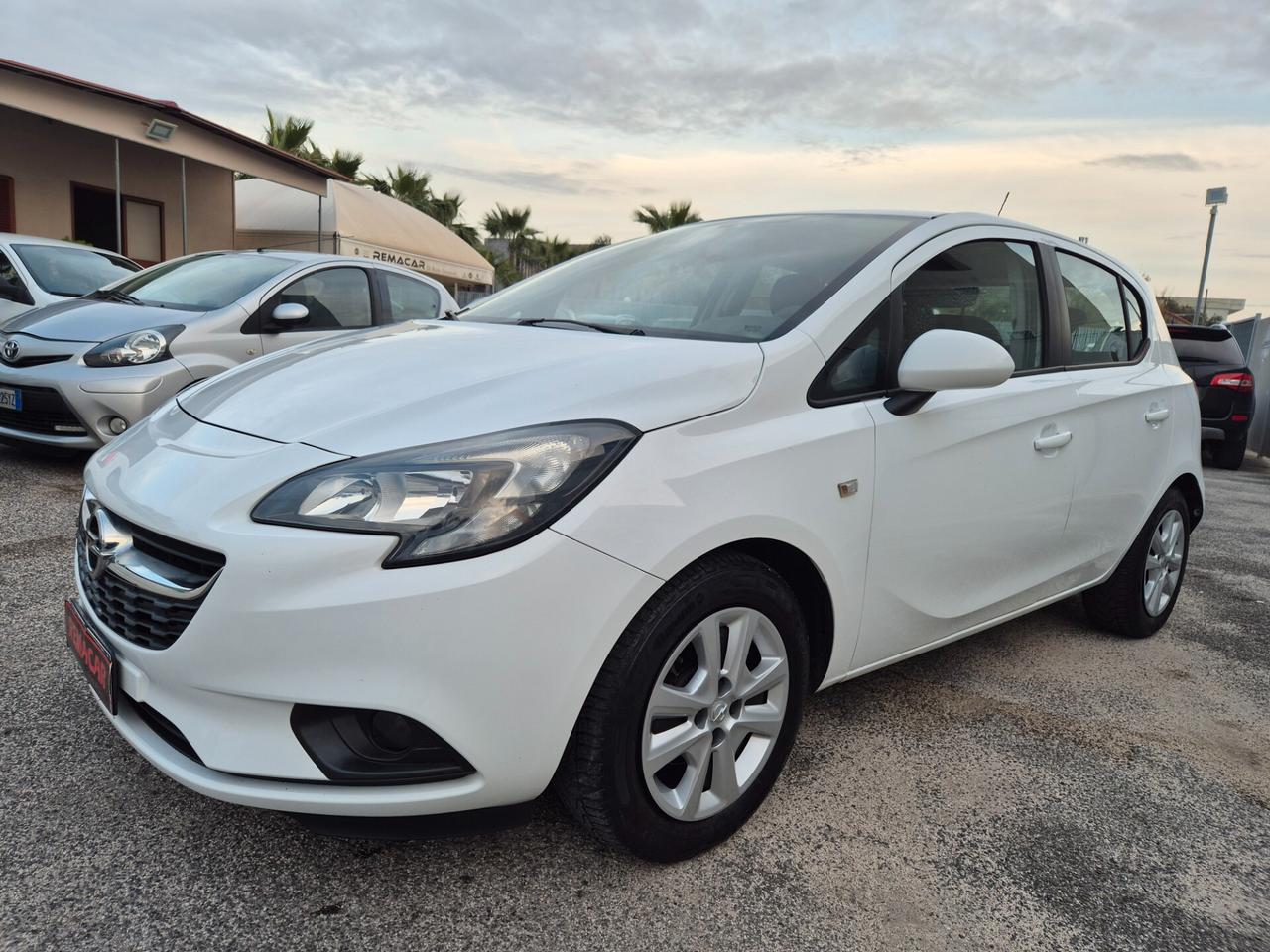 Opel CORSA 1.4 90CV GPL RESTAYLING NUOVA FULL Cosmo