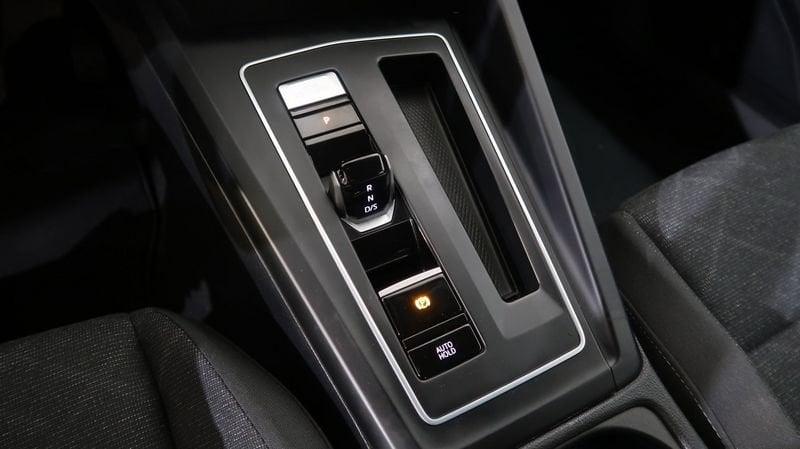 Volkswagen Golf Golf 2.0 TDI 150 CV DSG SCR Life #NAVI#SENSORI PARCHEGGIO#