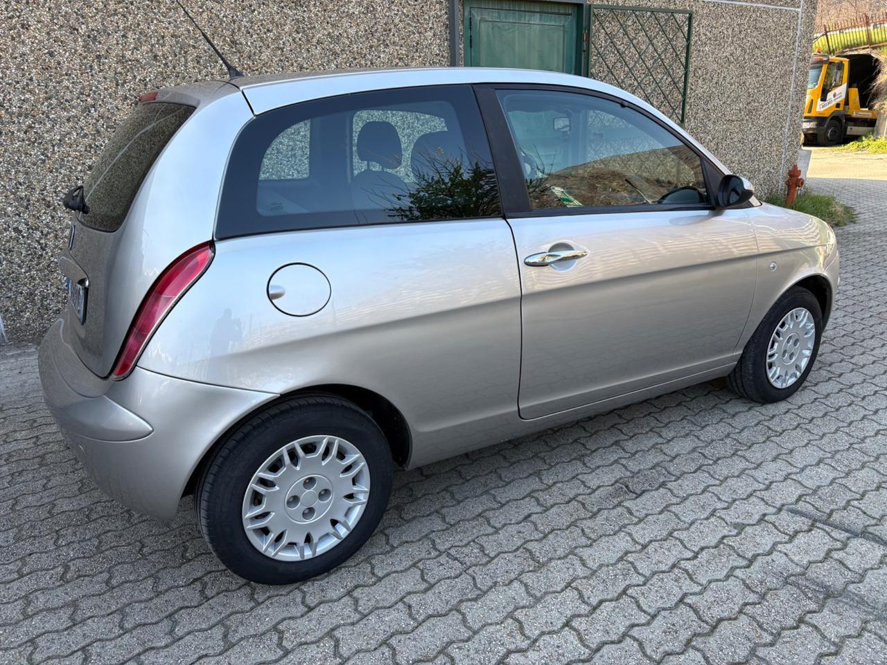 Lancia Ypsilon 1.2 Argento