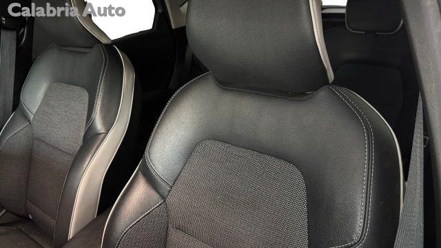 RENAULT Captur Mild Hybrid 140 CV Techno