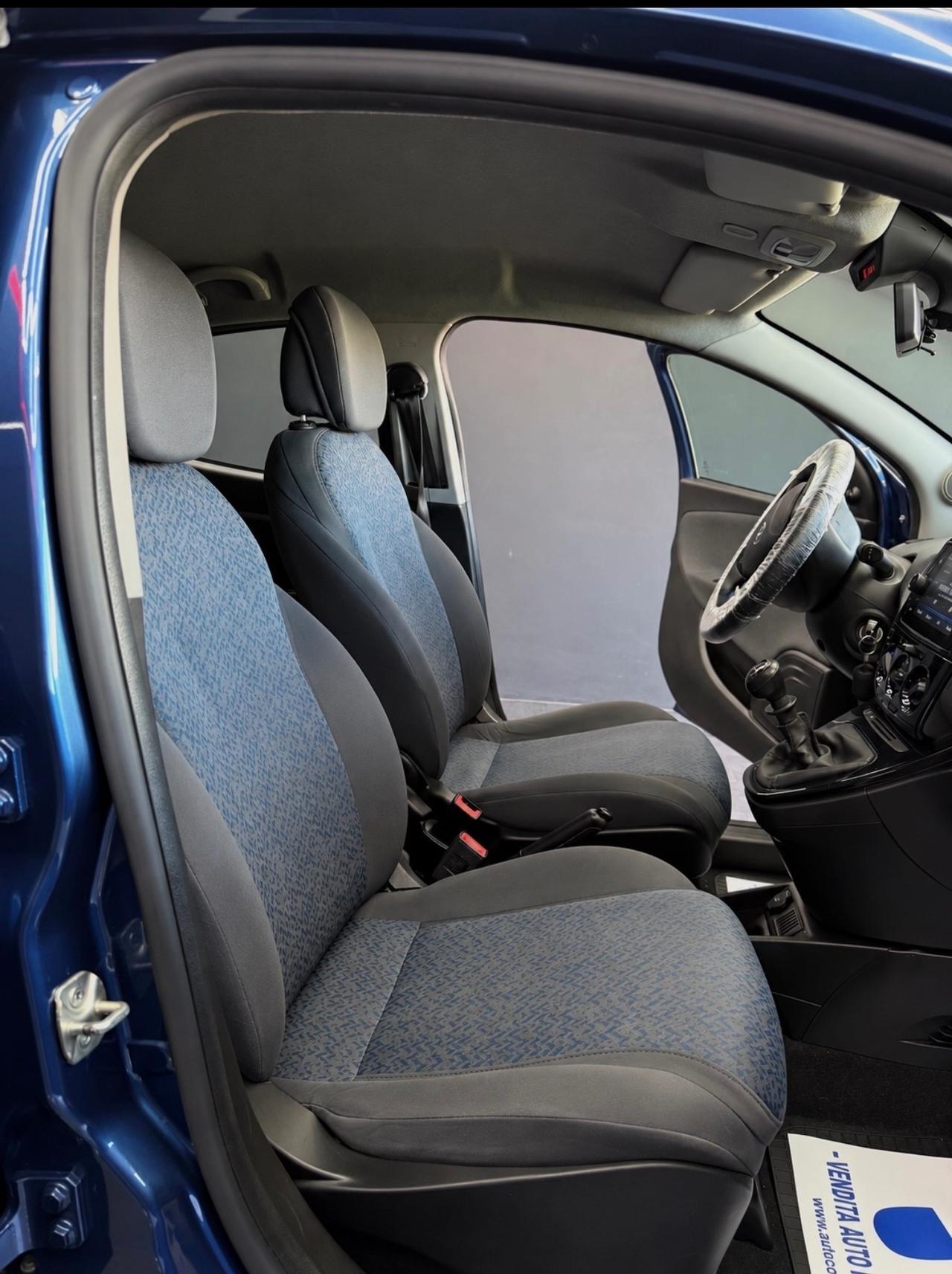 Lancia Ypsilon 1.2 GPL Alberta Ferretti 10/2022