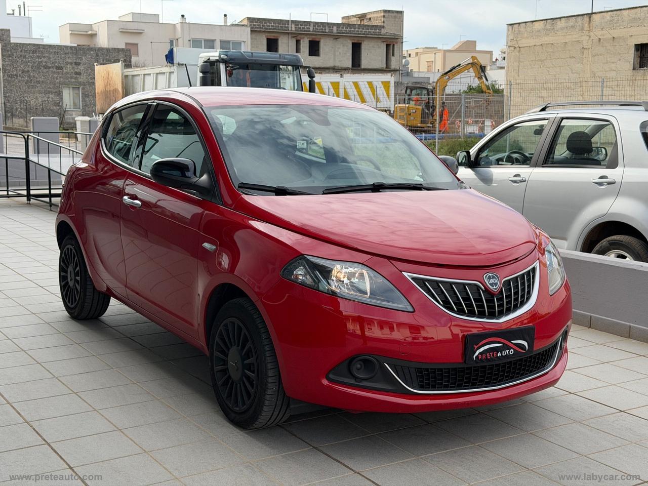 LANCIA Ypsilon 1.0 FireFly 5pS&S Hyb. Eco Silv.