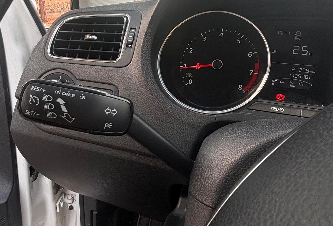 Volkswagen Polo 1.0 MPI 75 CV 5p. Fresh