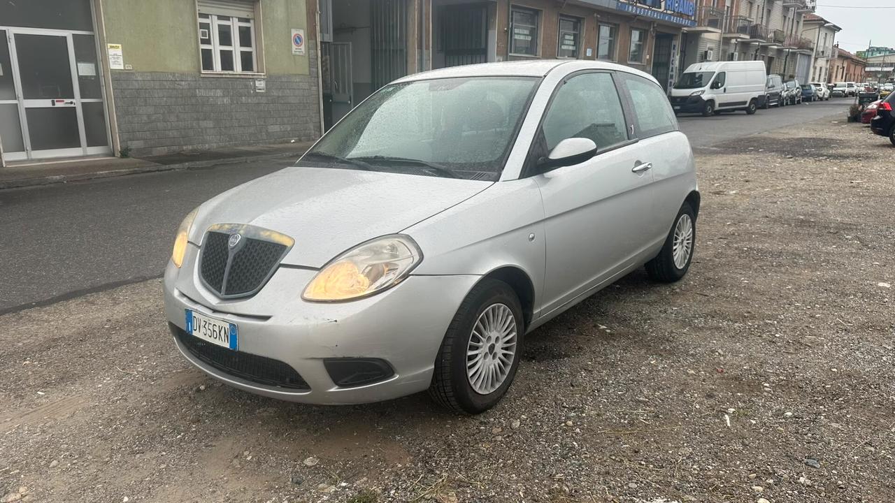 Lancia Ypsilon 1.2 ModaMilano