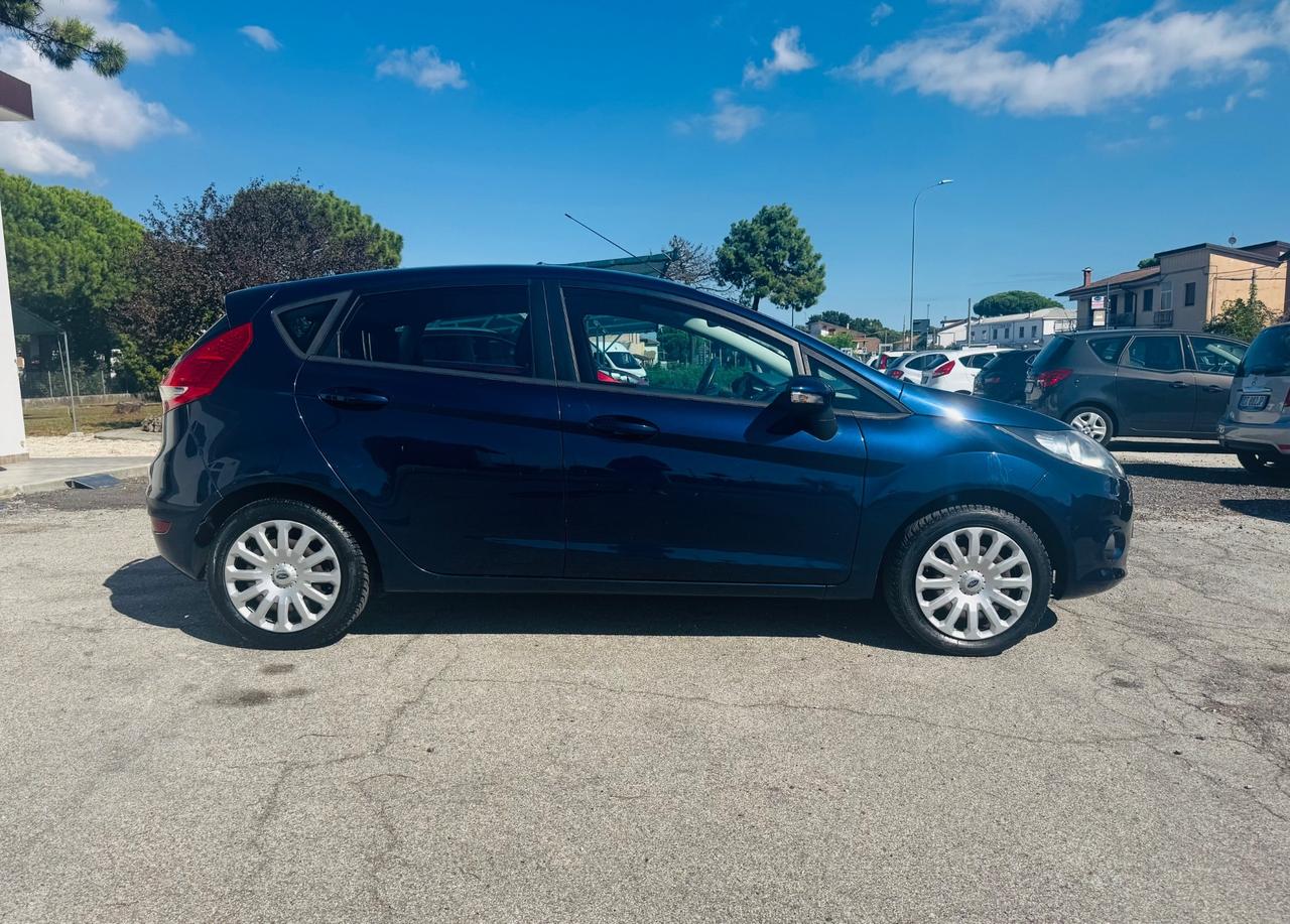 Ford Fiesta Titanium 5porte GPL