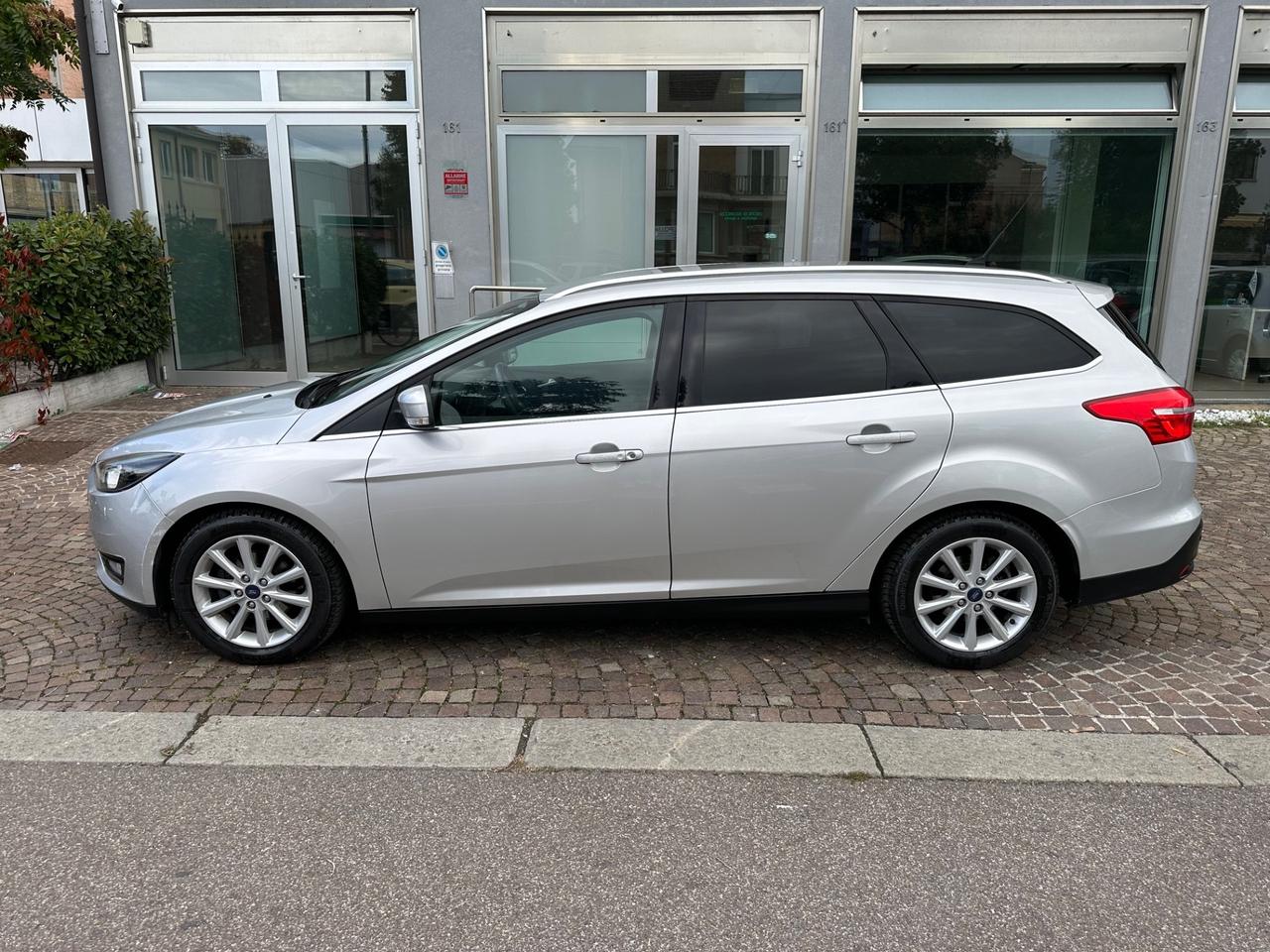 Ford Focus 1.5 TDCi 120 CV Start&Stop Powershift SW Titanium