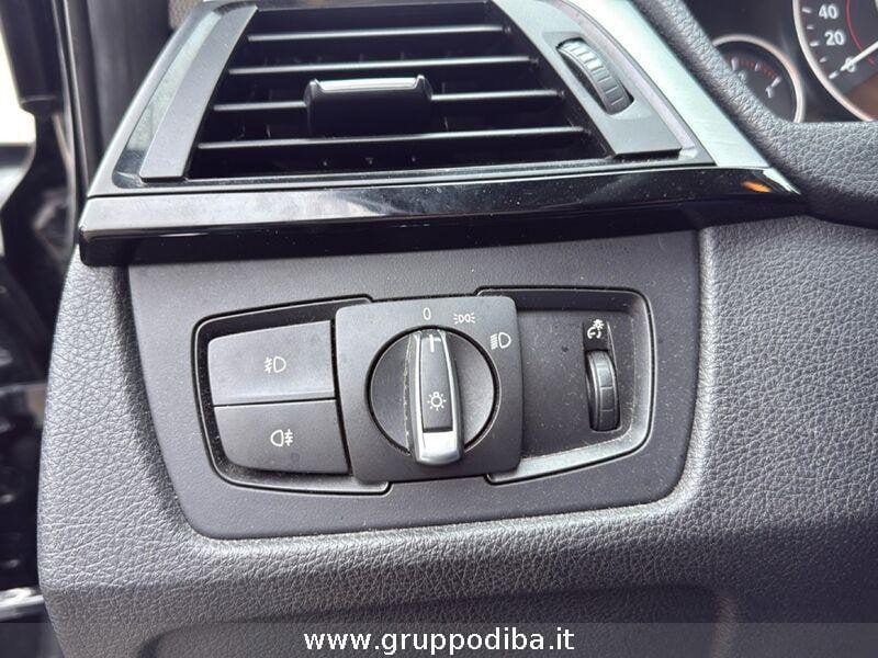 BMW Serie 3 Touring Serie 3 F31 2012 Touring Diese 320d Touring Business auto