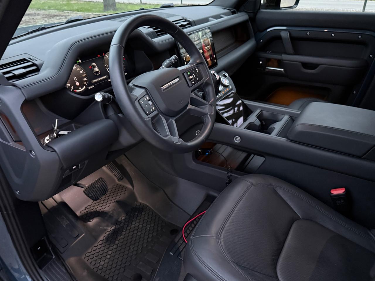 Land Rover Defender - subentro leasing leggere