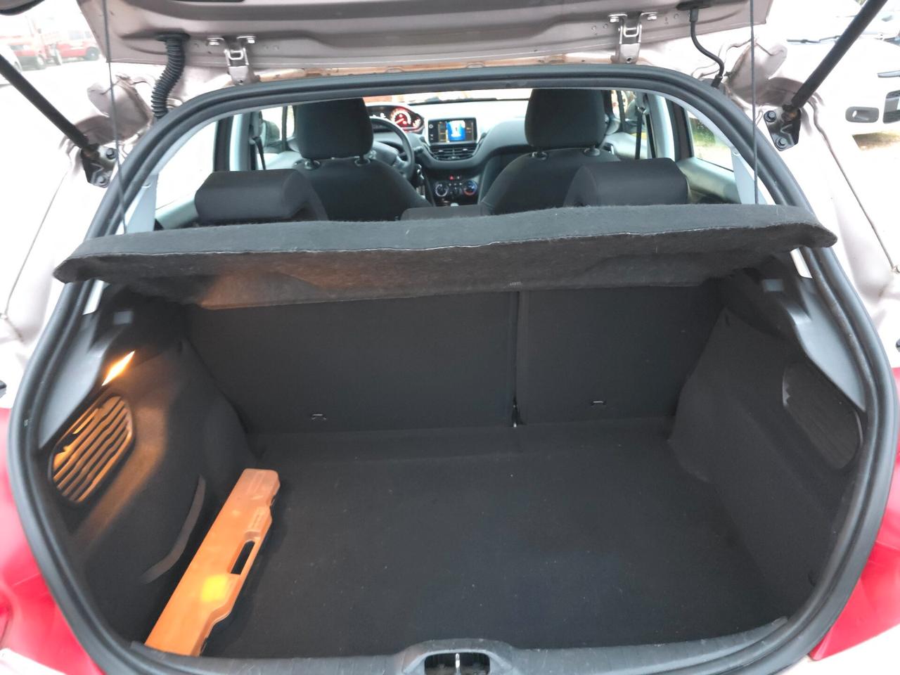 Peugeot 208 1.2 VTi 82 CV 5 porte Allure