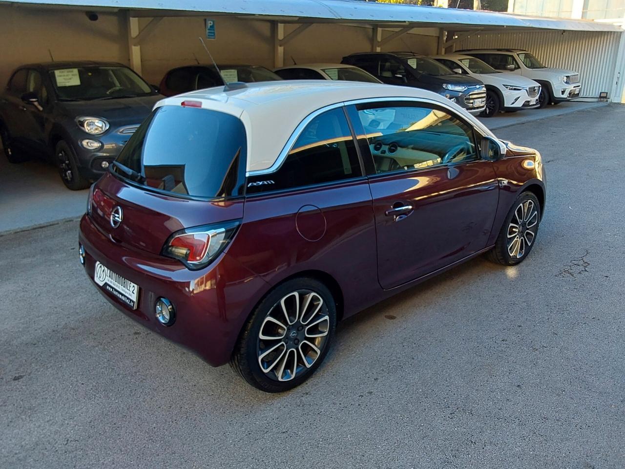 Opel Adam 1.2 70 CV Glam