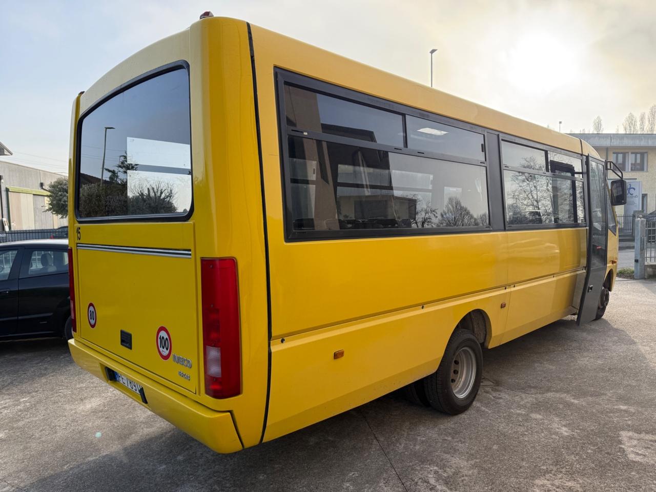 Scuolabus/ Iveco 42 posti euro 9.500