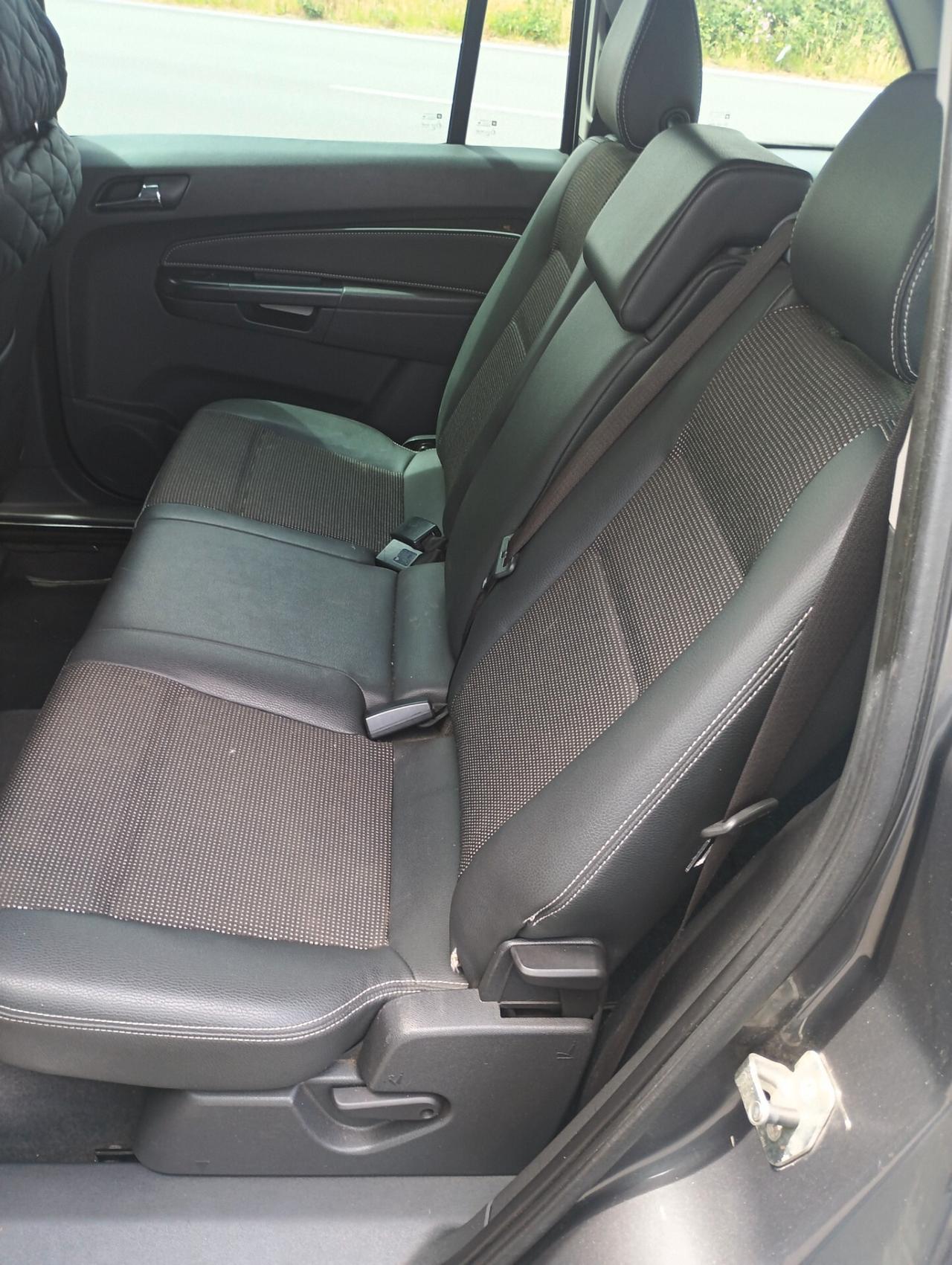 Opel Zafira 1.8 16V GPL-TECH Edition 7 POSTI