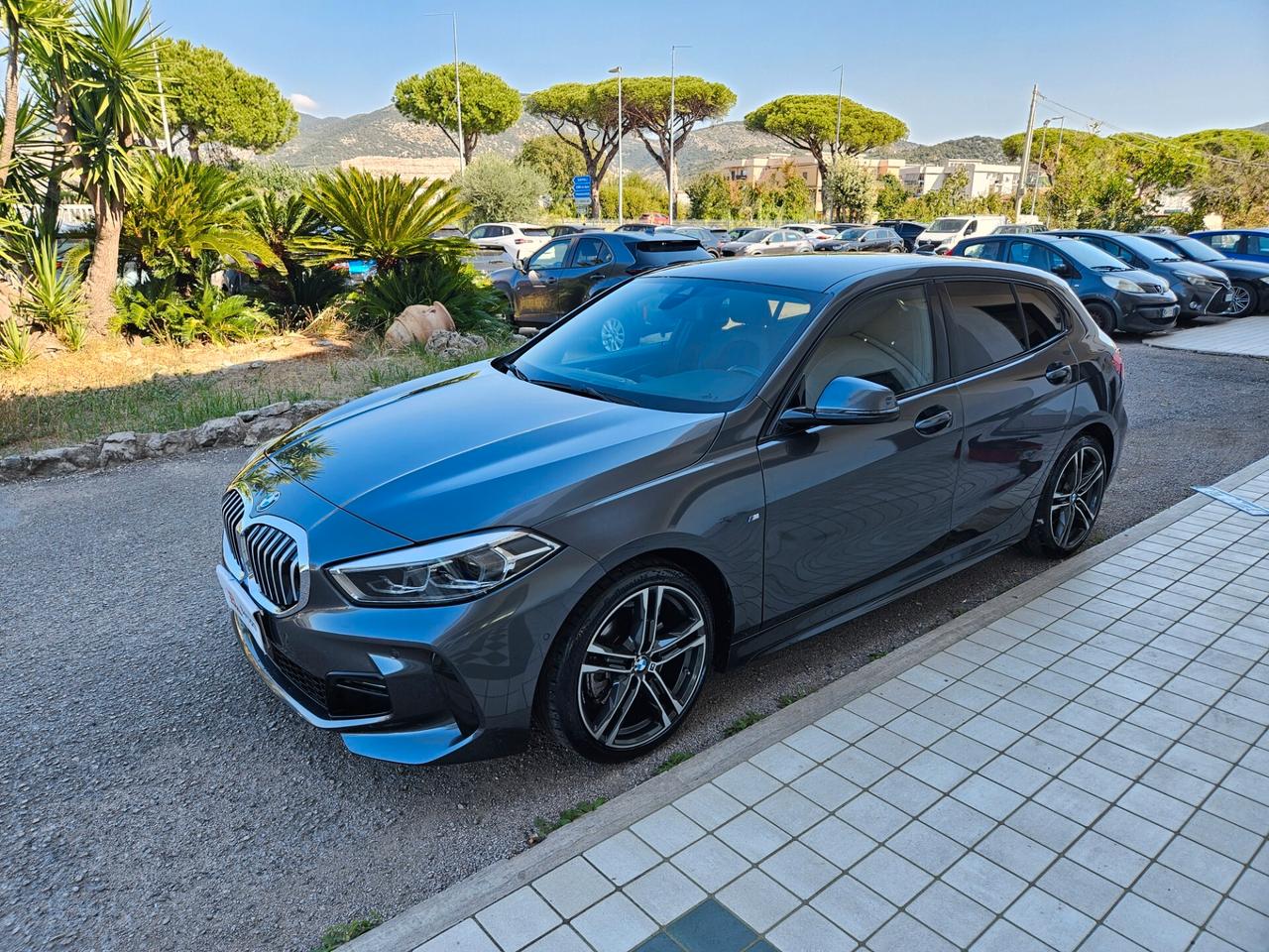 Bmw 118 118d 5p. Msport
