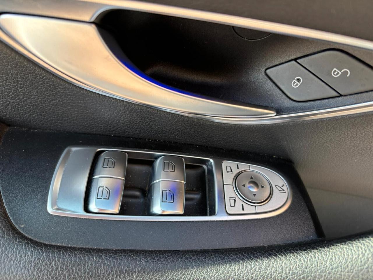 Mercedes-benz E 220 E 220 d Auto Premium Plus//