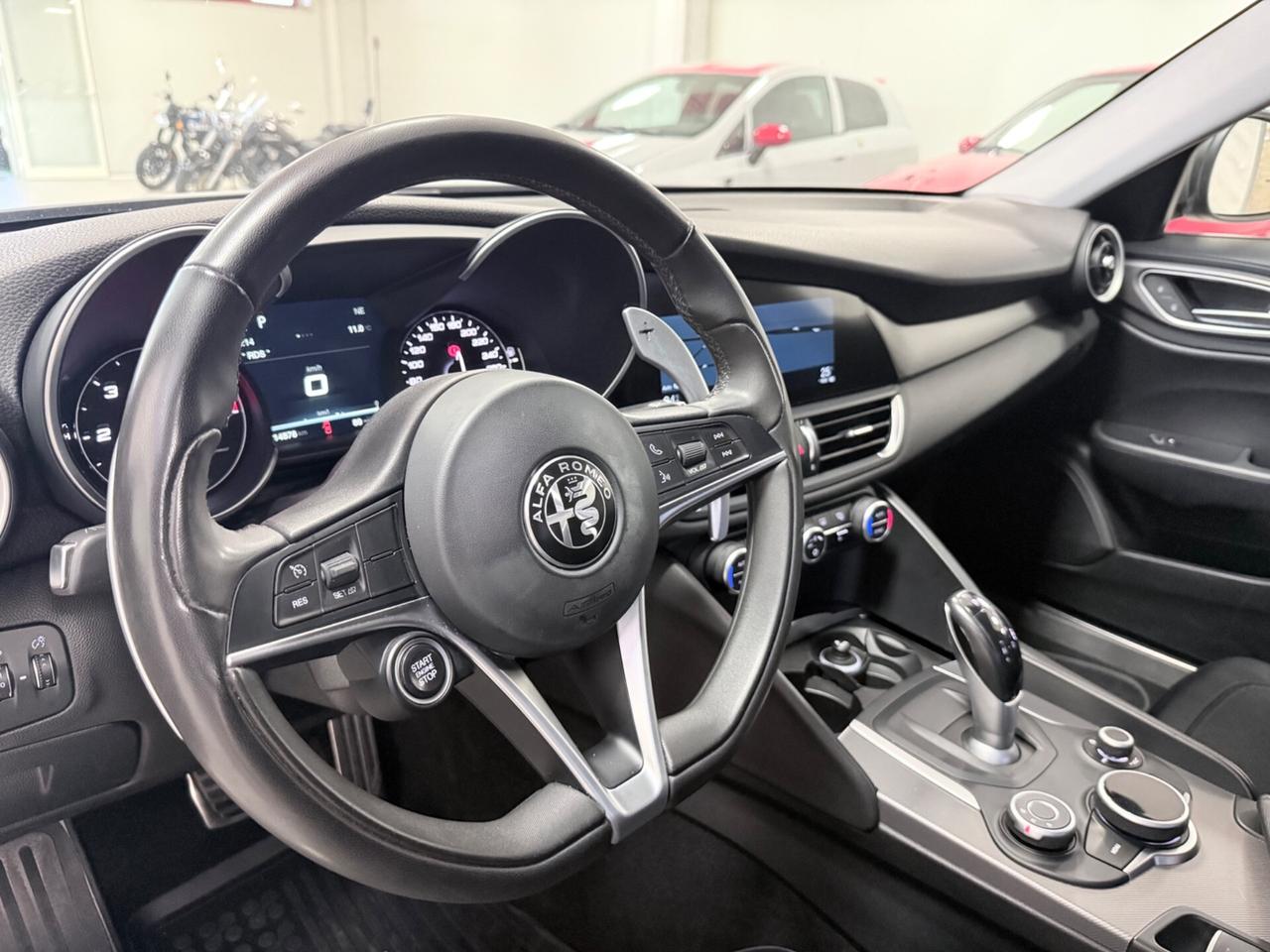 Alfa Romeo Giulia 2.2 Turbodiesel 210 CV AT8 AWD Q4 Veloce