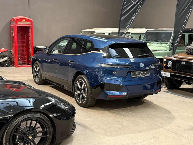 BMW iX xDrive 50 Pacchetto Sportivo