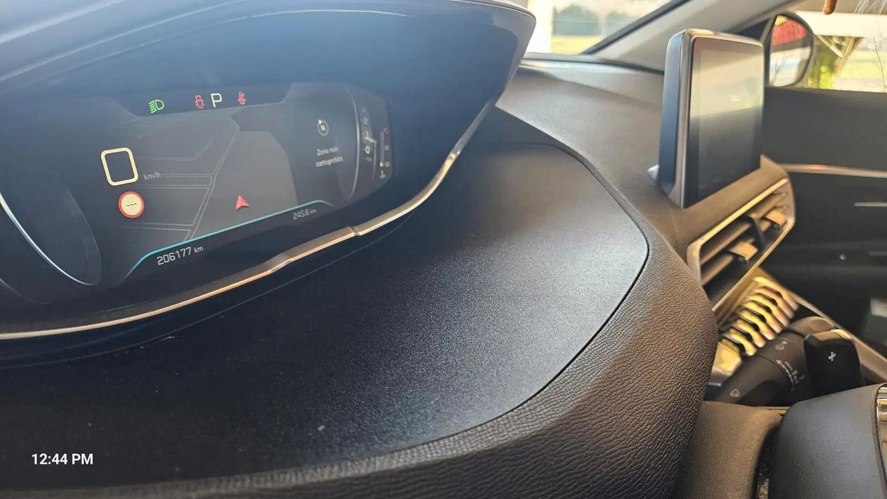 Peugeot 3008 BlueHDi 120 S&S Business