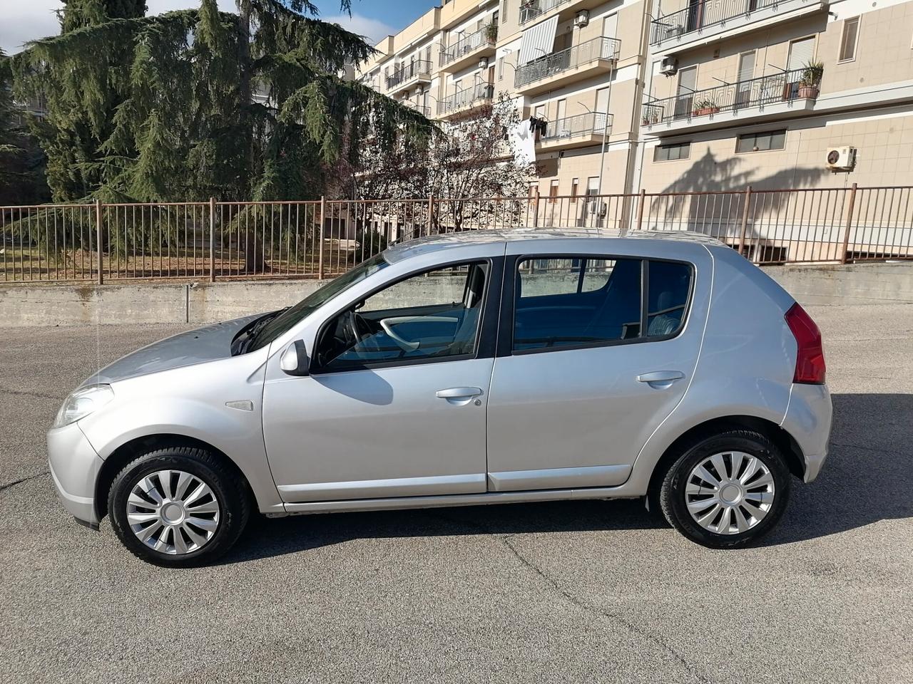 Dacia Sandero 1.2 benzina 55kw 2012