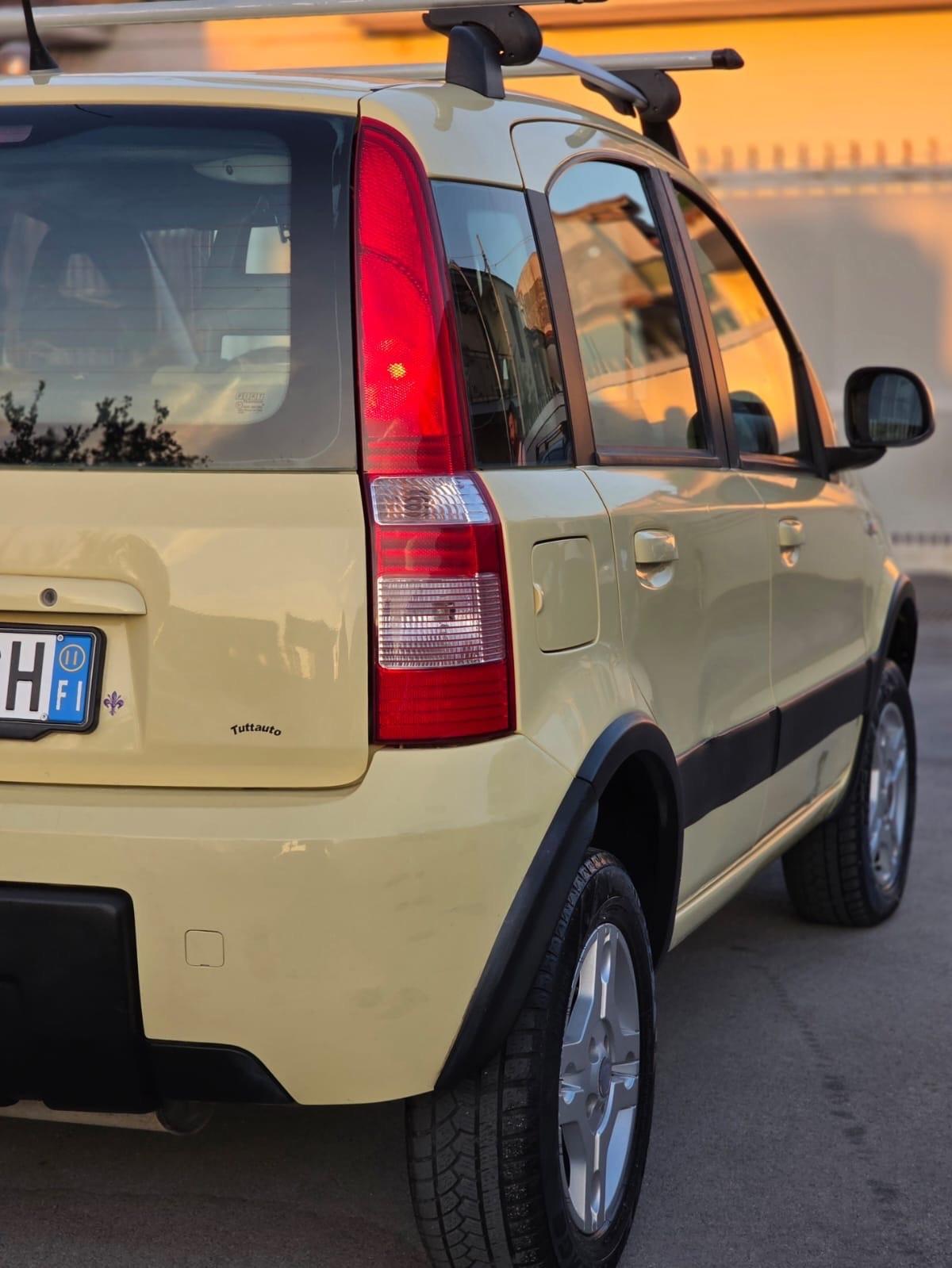 Fiat Panda 1.3 MJT 16V DPF 4x4 Climbing