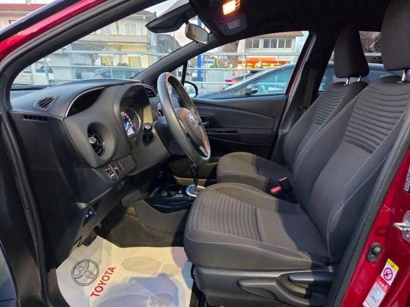Toyota Yaris 3ª serie 1.5 Hybrid 5 porte Trend "Red Edition"