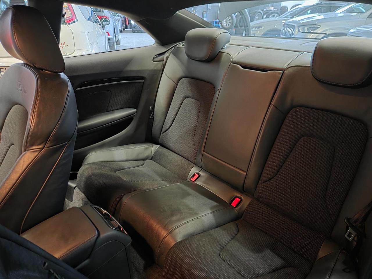 Audi A5 Coupe 3.0 V6 tdi Ambition quattro s-tronic