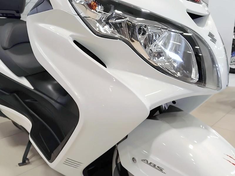 Suzuki Burgman 400 ABS