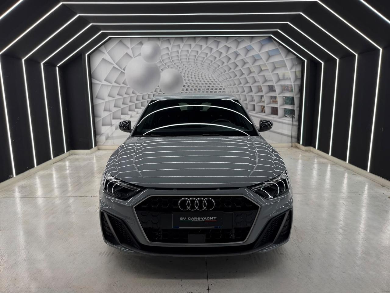 Audi A1 3XS LINE-S TRONIC-110CV-NEOPATENTATI-AUTOMATICA-KM CERTIFICATI-12MESI GARANZIA-PERMUTE