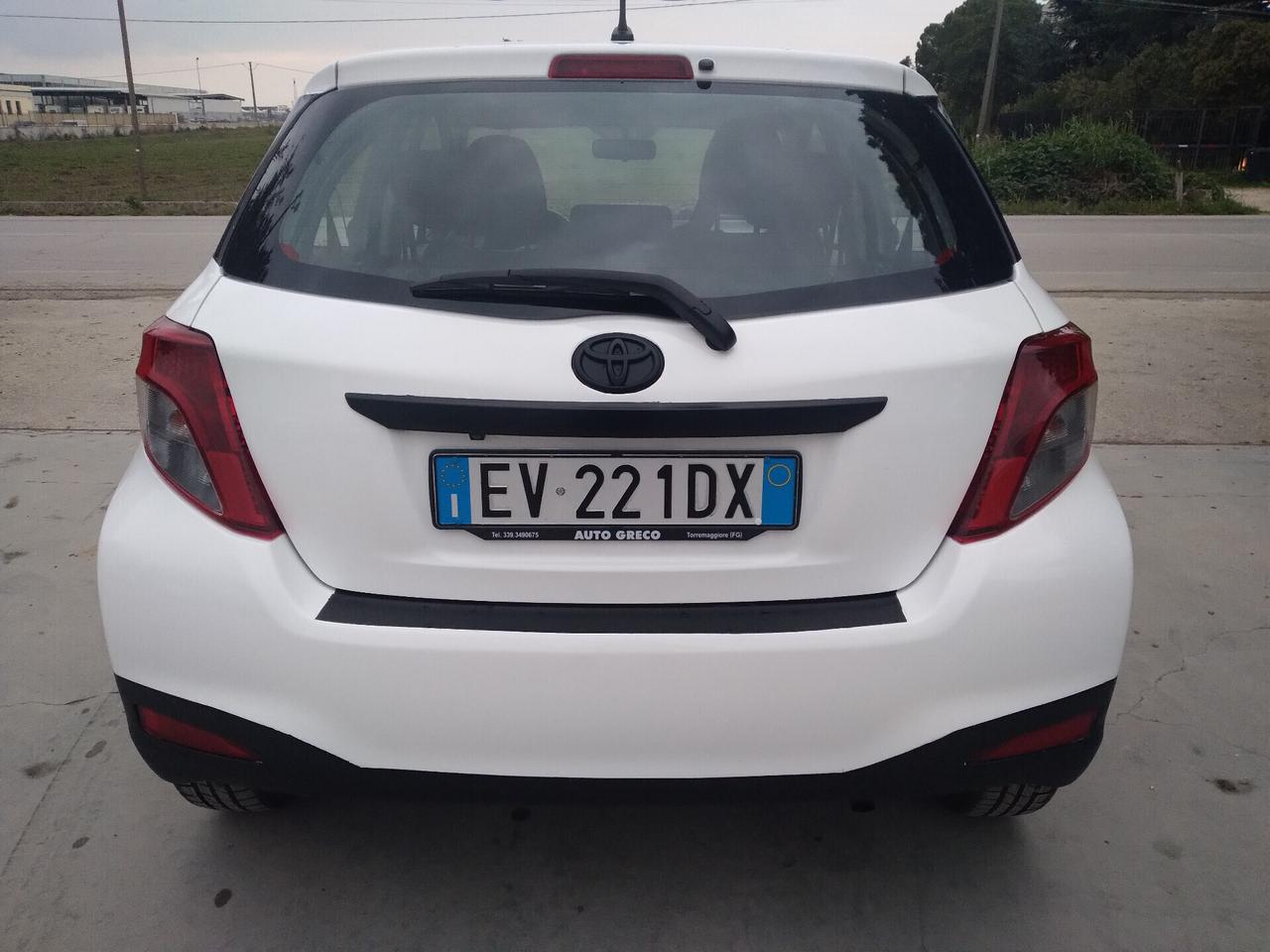 Toyota Yaris 1.0 5 porte Lounge