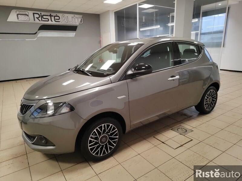 Lancia Ypsilon 1.0 FireFly 5 porte S&S Hybrid Platino