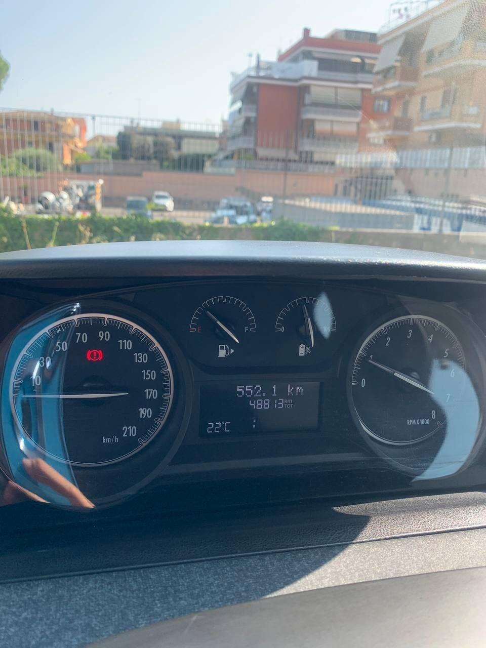 Lancia Ypsilon 1.0 FireFly 5 porte S&S Hybrid Silver UNIPRO.