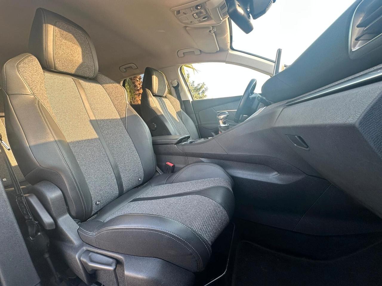 Peugeot 3008 1.5 Blue-HDi 130 CV Allure