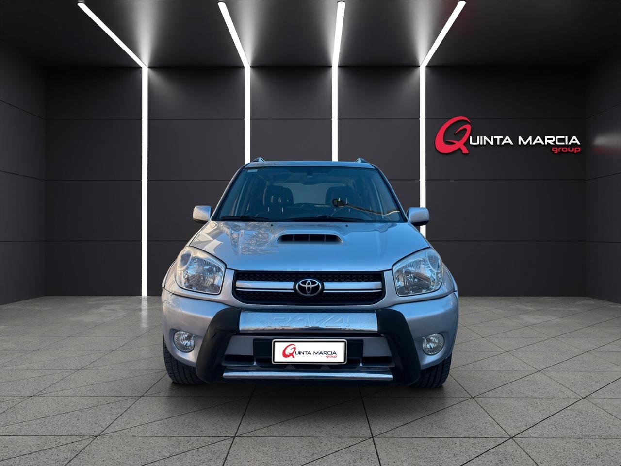 ToyotaRAV4 2.0 D-4D 5 porte-PELLE/TETTO APRIBILE
