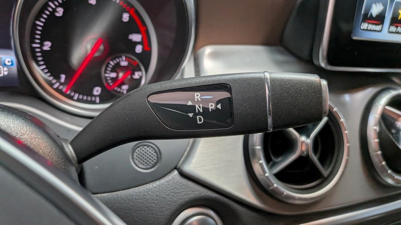 Mercedes-benz CLA 220 200 d S.W. Automatic Premium