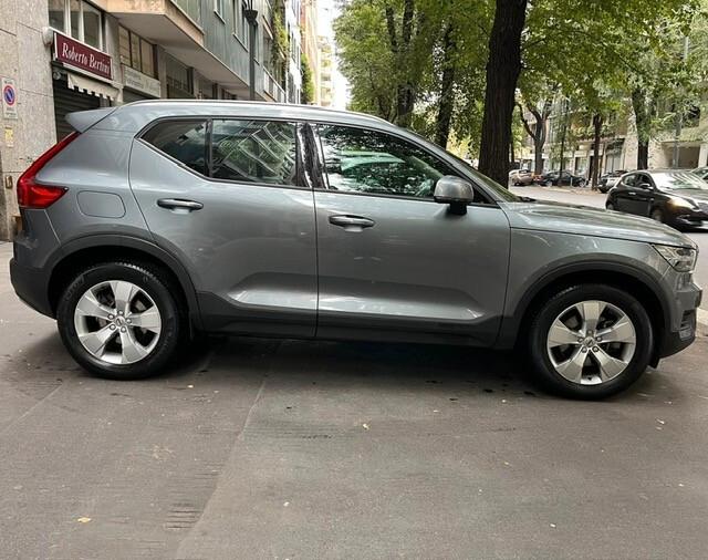 Volvo XC40 T4 AWD Geartronic Momentum