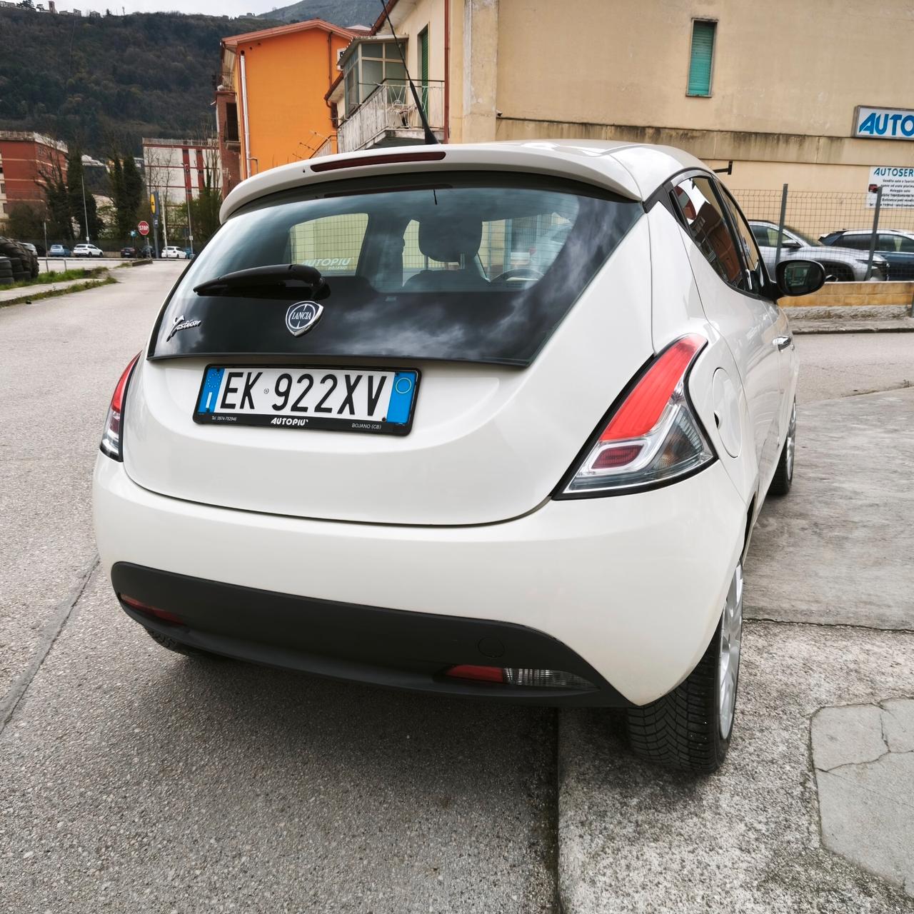 Lancia Ypsilon 1.3 MJT 16V 95 CV 5 porte S&S Gold