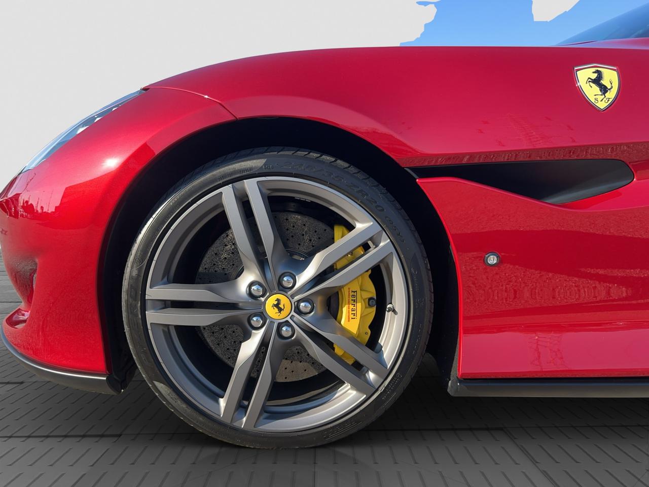 FERRARI Portofino