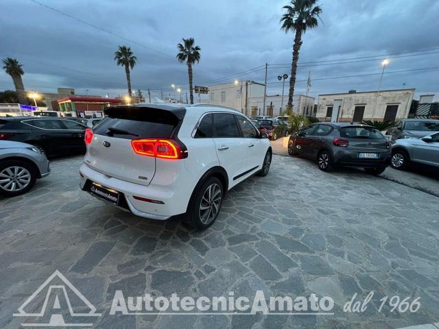 KIA Niro 1.6 GDi DCT HEV Style Autocarro