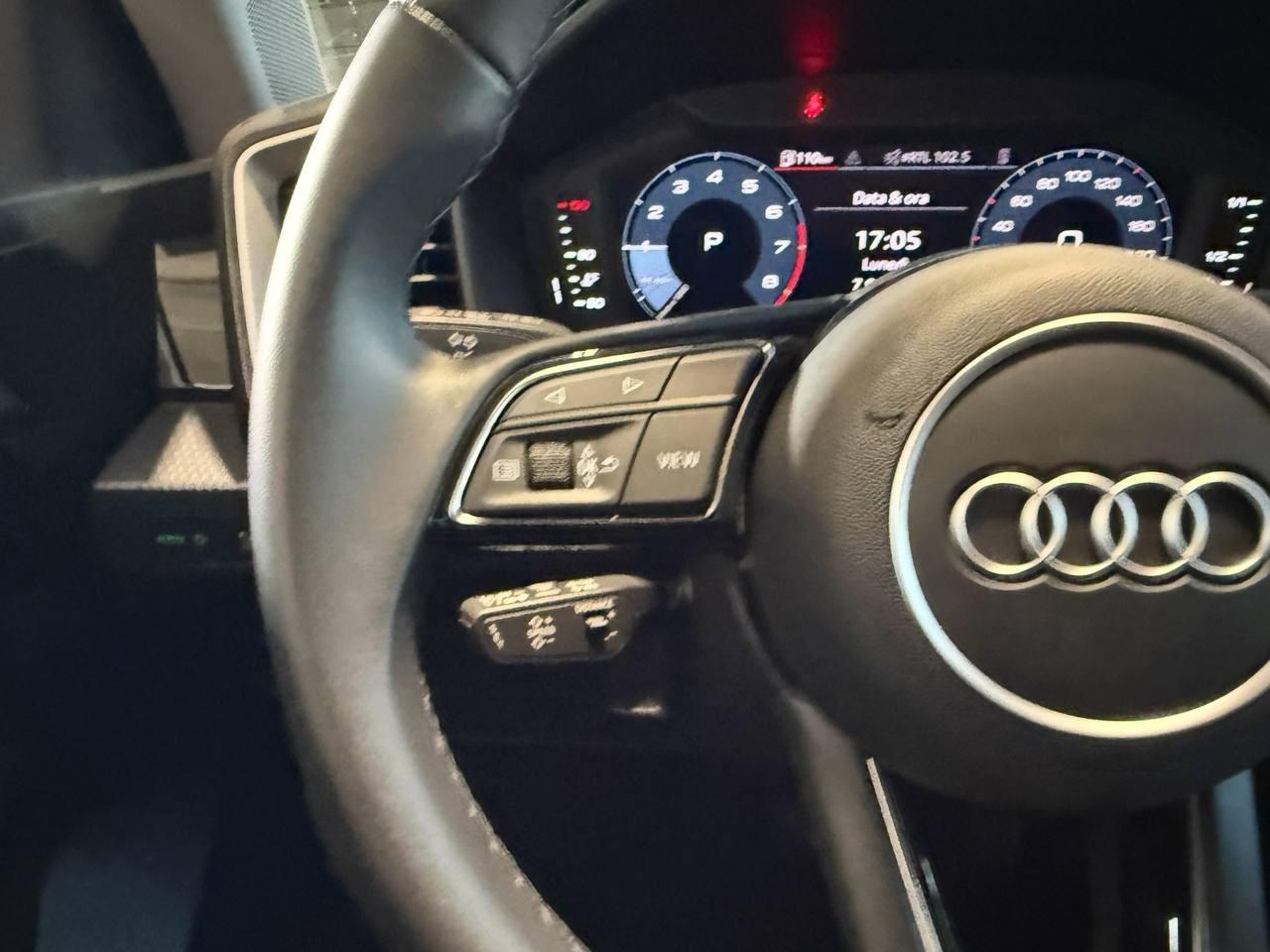 AUDI A1 II 2019 Sportback - A1 Sportback 25 1.0 tfsi s-tronic