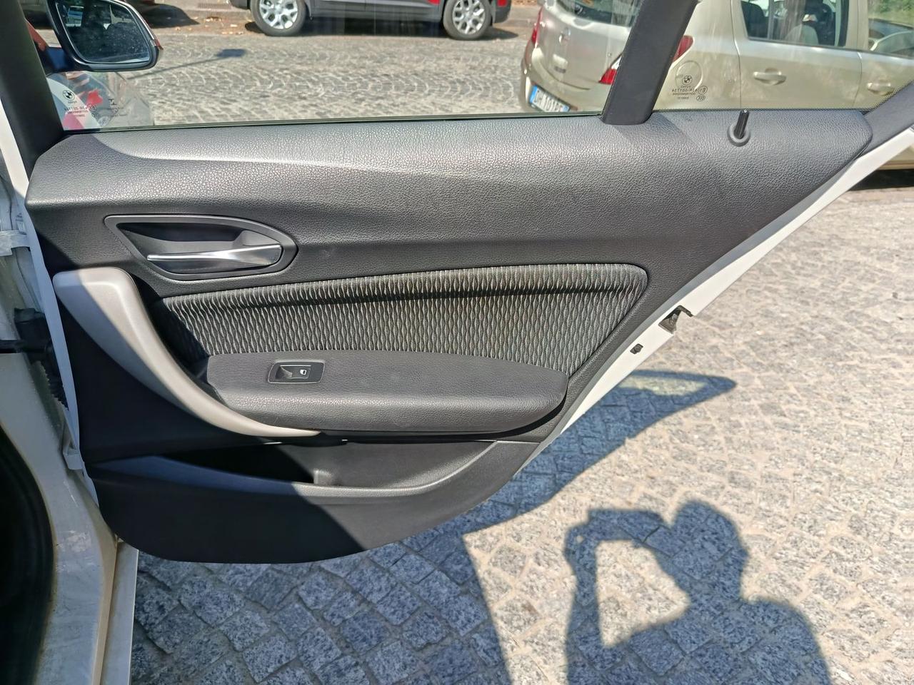 Bmw 116 d Advantage #11610