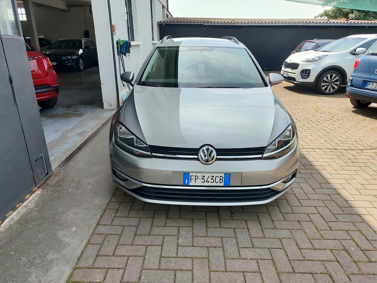 Volkswagen Golf Variant 1.6 TDI 115 CV DSG Business BlueMotion Tech.