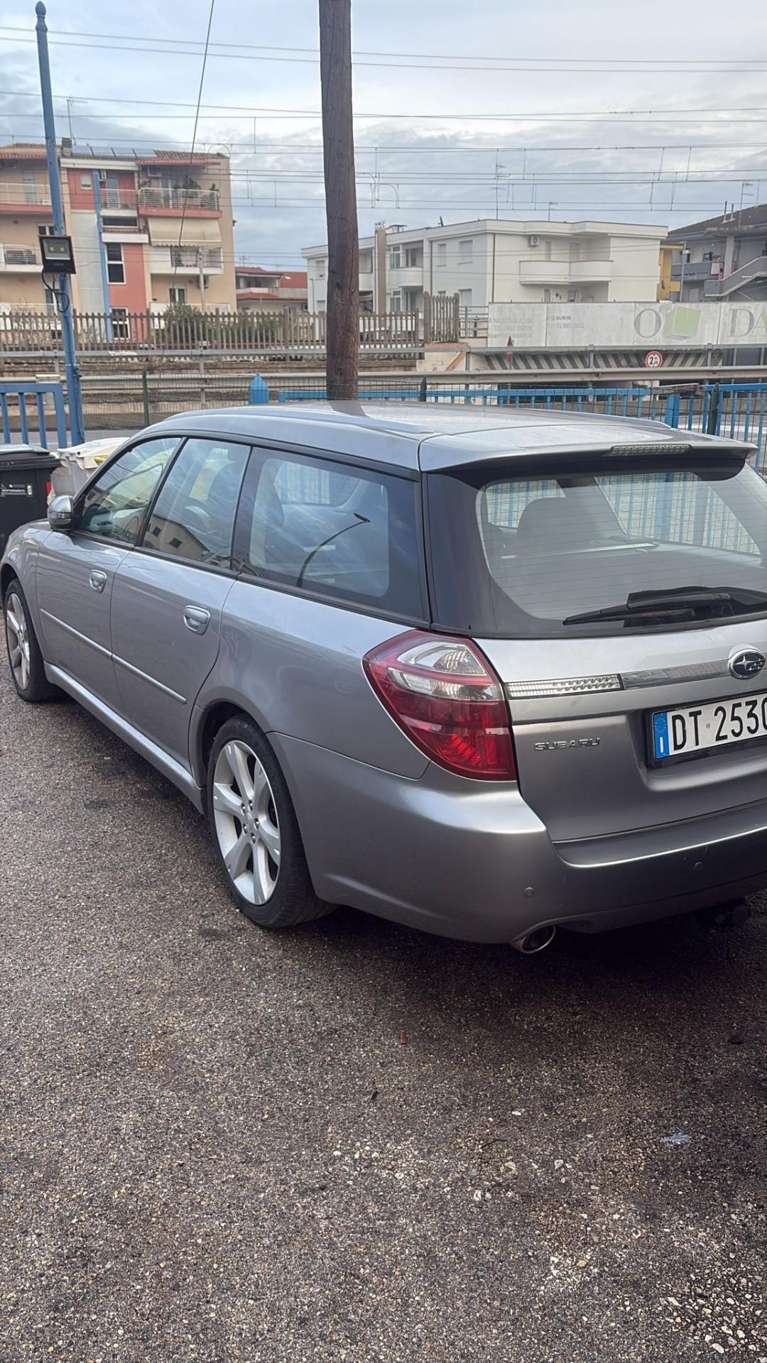 Subaru Legacy 2.0D 16V Station Wagon 2008