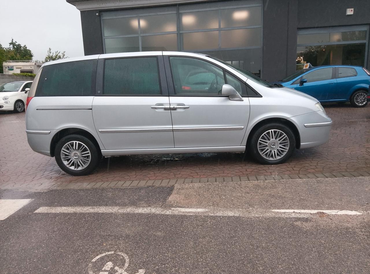 Lancia Phedra 2.2 MJT Platino