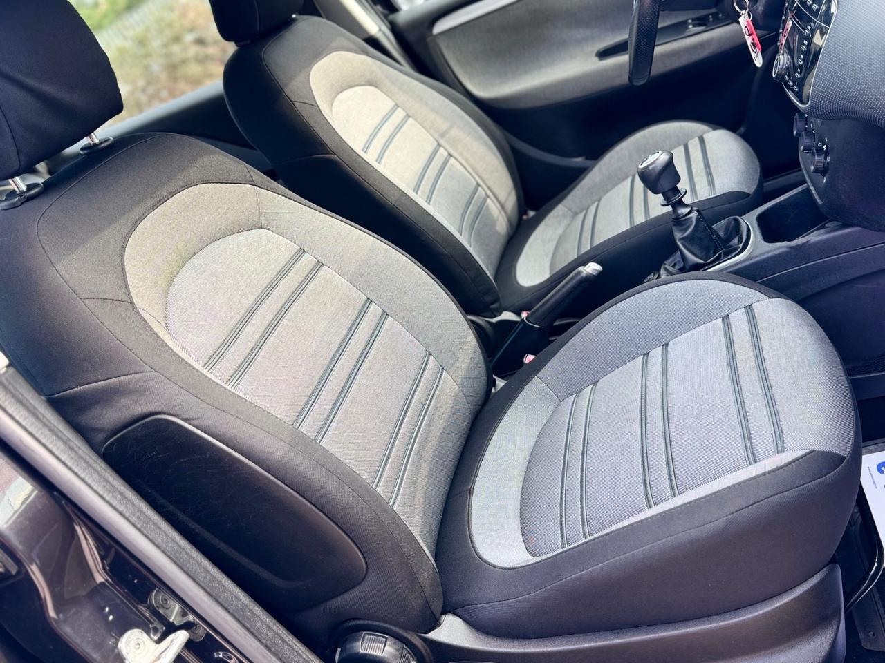 Fiat Punto Evo 1.4 Benzina Gpl 77cv Neopatentati