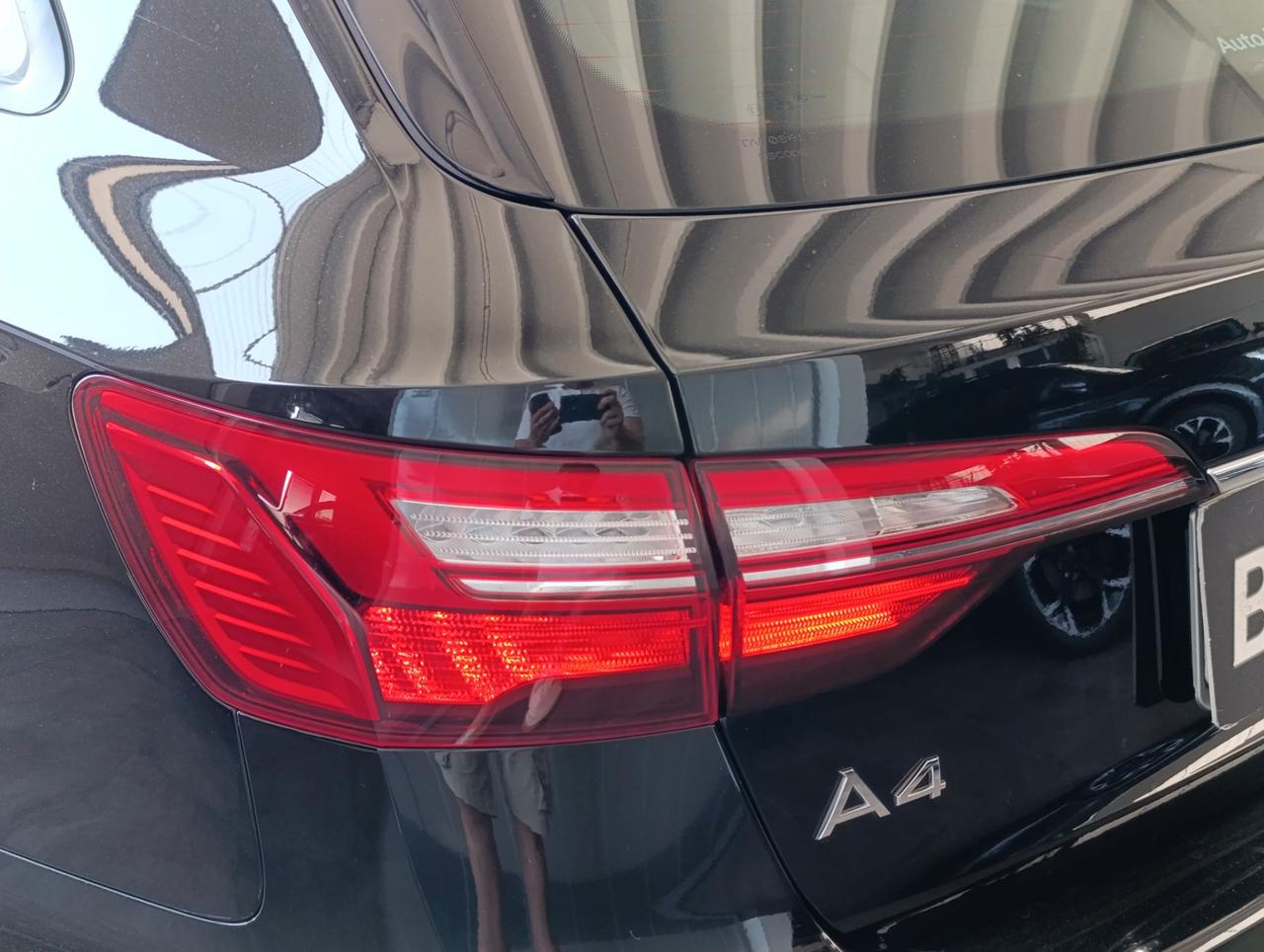 Audi A4 Avant 30 2.0 tdi mhev 136cv s-tronic