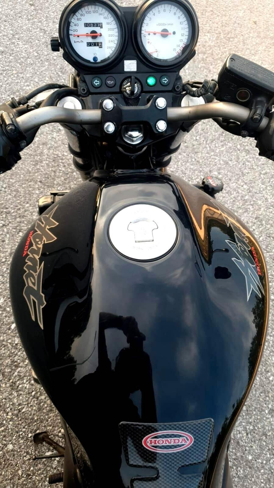 HONDA HORNET 600 CC
